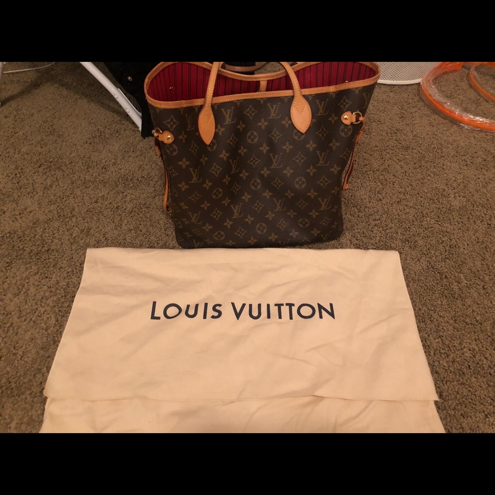 *SOLD* LV Neverfull